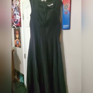 Vintage Sweetheart neckline black dress